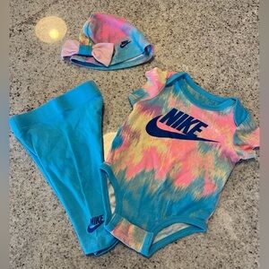Baby Girl Nike Outfit and Hat Baby Tie-Dye Bodysuit Set 3 Months